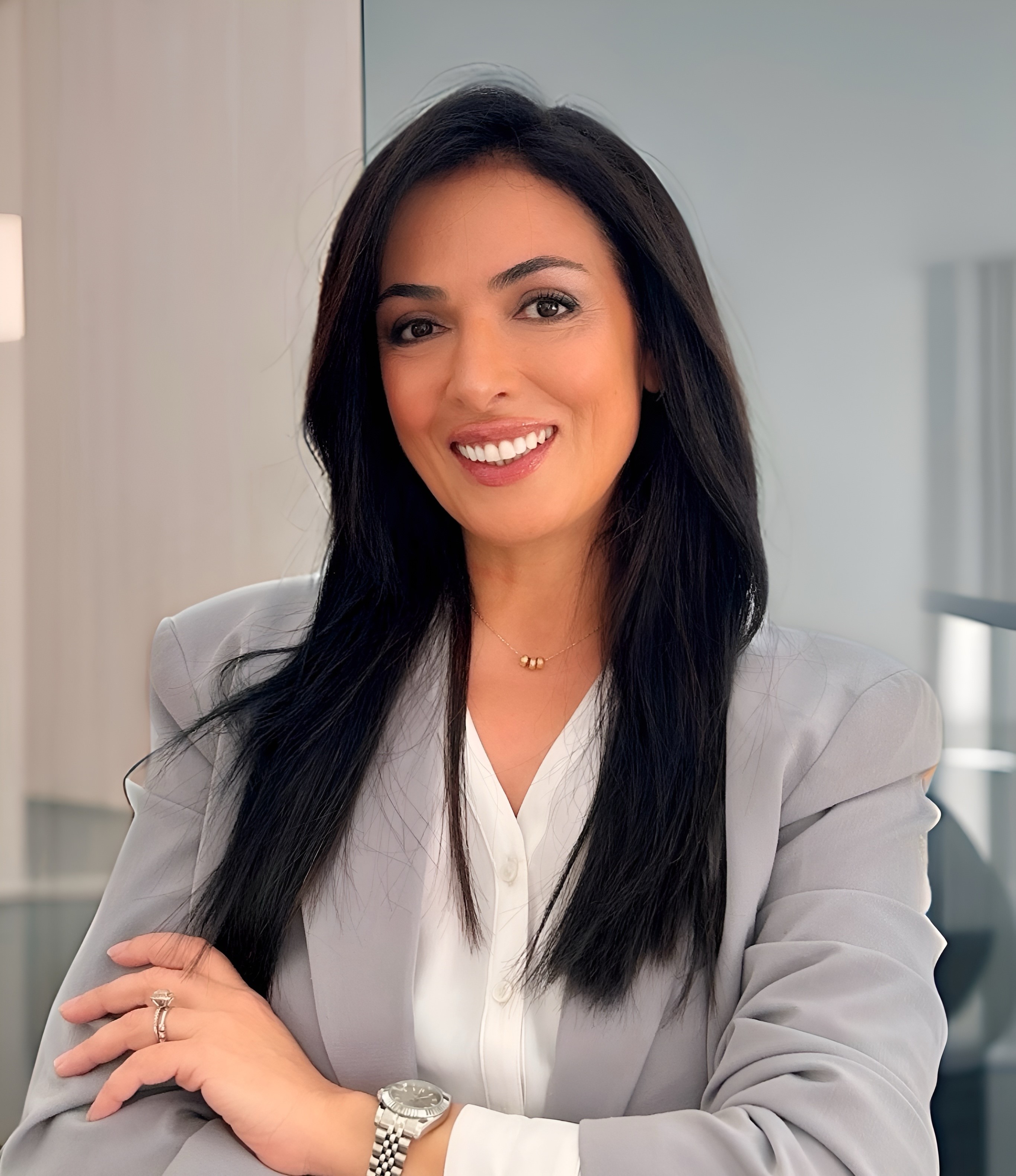 Photo of Elham Zarnegar